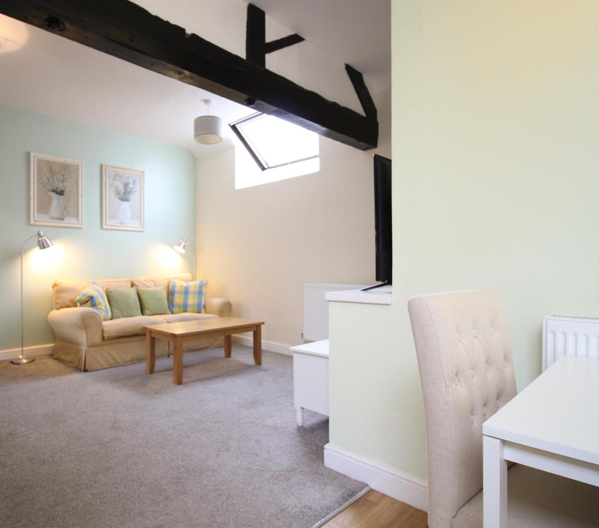 Newton House Отель 3*