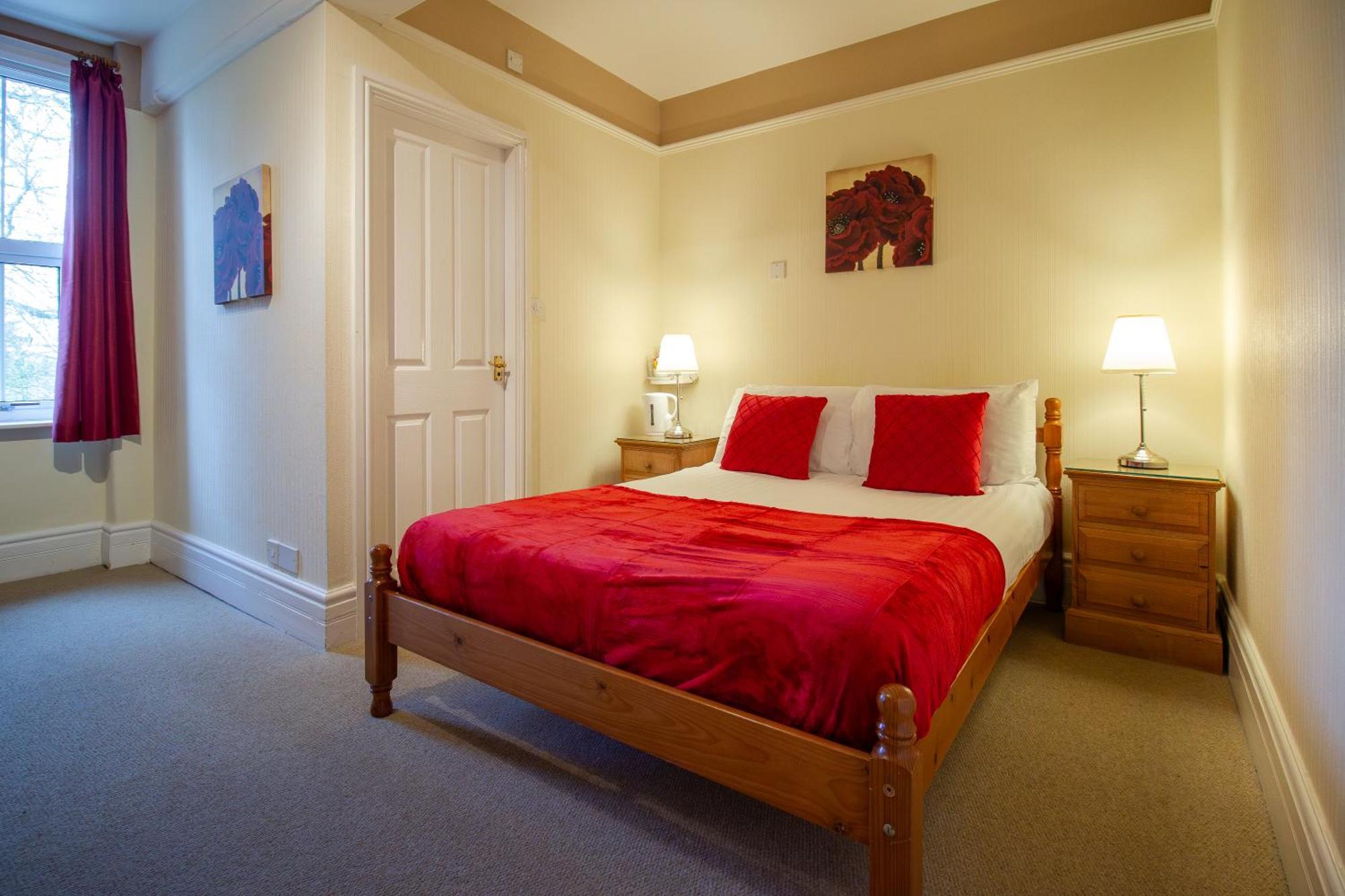 Newton House Отель Alstonfield