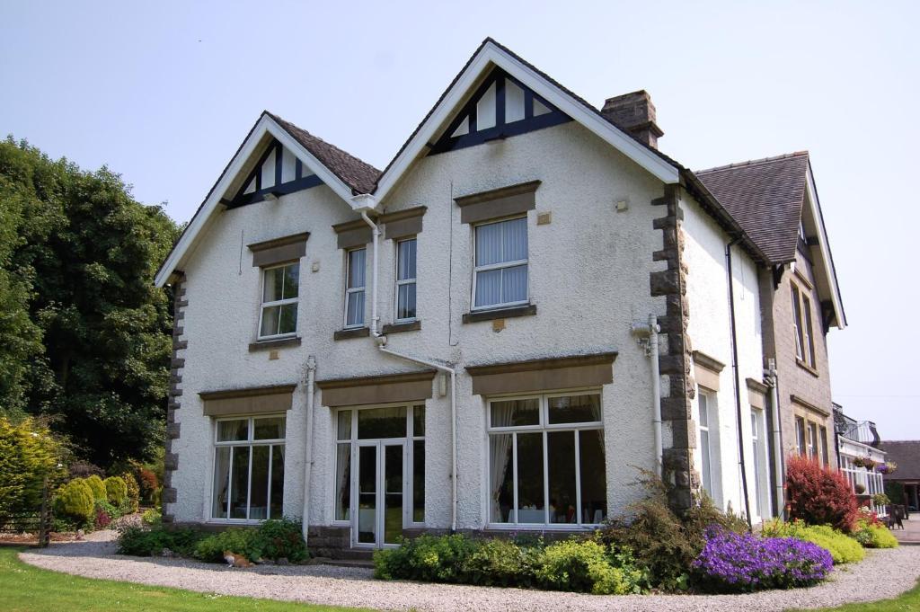 Newton House Отель