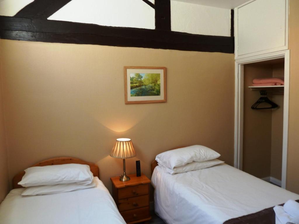 Newton House Отель 3*